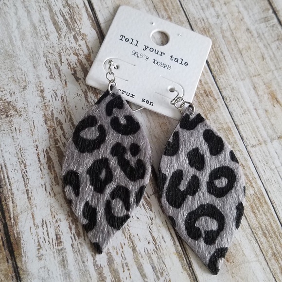 Animal Print Earrings - Picture 4 of 6